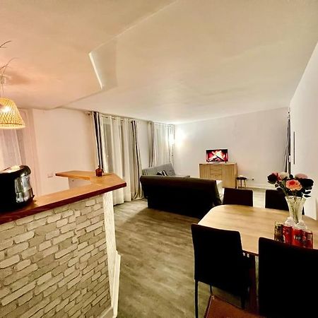 Appartement A Paris อีวรี-ซูร์-แซ็น ภายนอก รูปภาพ