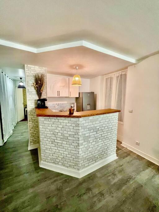 Appartement A Paris อีวรี-ซูร์-แซ็น ภายนอก รูปภาพ